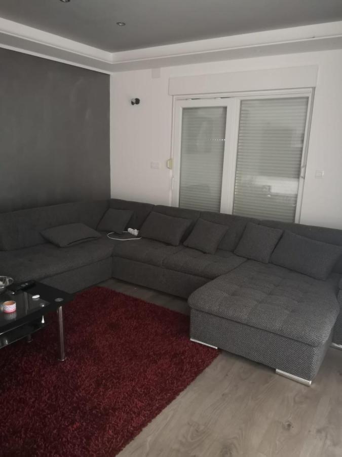 Apartment Istuk Каштела Экстерьер фото