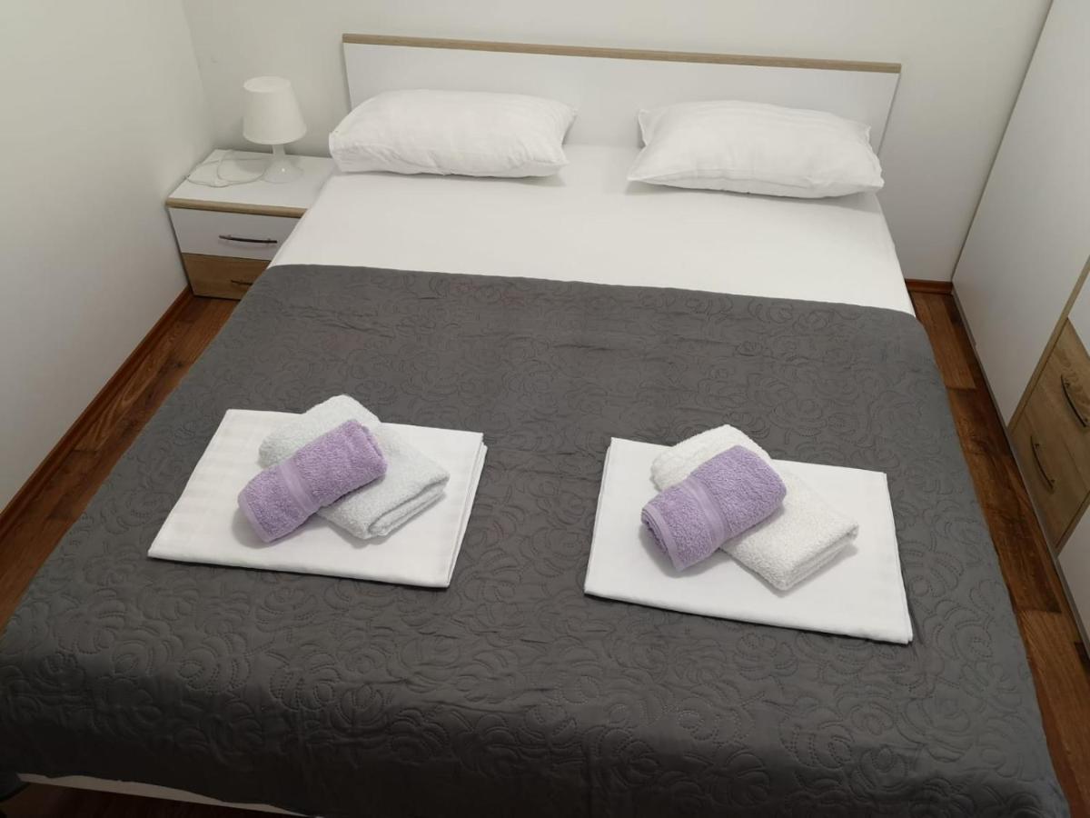 Apartment Istuk Каштела Экстерьер фото